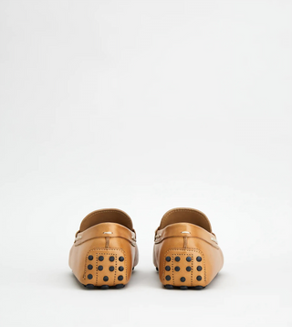 Tods Leather Gommino Driving Shoes with Visible Stitching, Brown