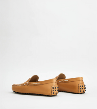 Tods Leather Gommino Driving Shoes with Visible Stitching, Brown