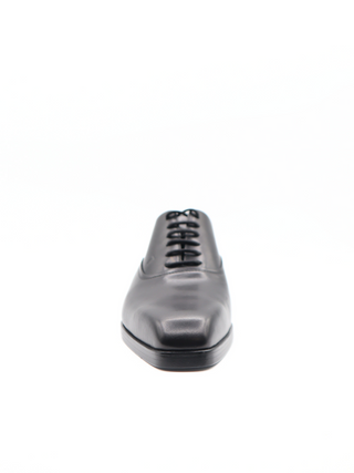 Tods Smooth Leather Lace-Up Oxford Shoes