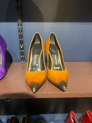 Tom Ford Burnished Leather Pointed-Toe Pumps Cognac