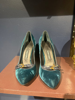 Tom Ford Velvet Pointed-Toe Pumps with Buckle Detail