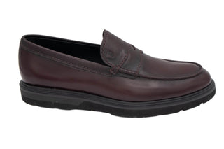 Tods Leather Loafers with Pebbled Detail in Burgundy