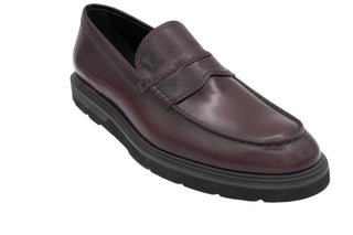 Tods Leather Loafers with Pebbled Detail in Burgundy
