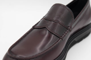 Tods Leather Loafers with Pebbled Detail in Burgundy