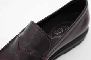 Tods Leather Loafers with Pebbled Detail in Burgundy