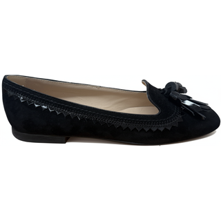 Tods Smooth Leather T-Logo Ballerinas in Black